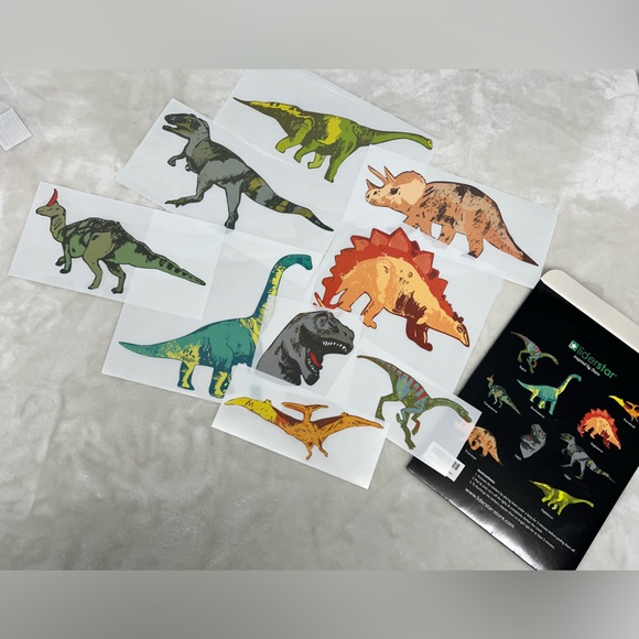 Free w another purchase / NEW Glow in the dark dinosaur wall stickers - Picture 3 of 5